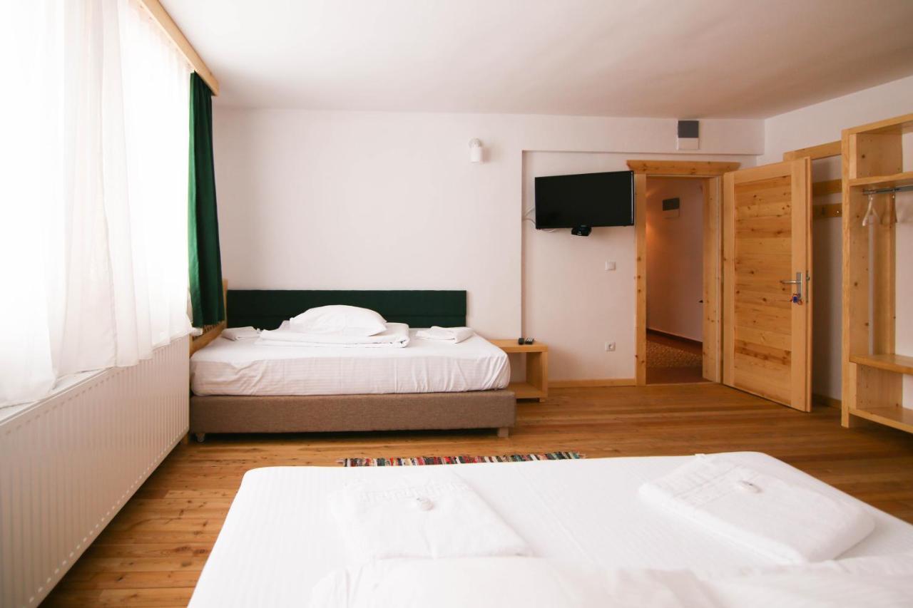 Hôtel Cabana Poiana Secuilor à Predeal Extérieur photo