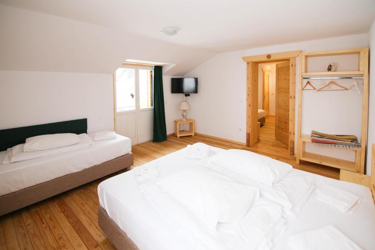 Hôtel Cabana Poiana Secuilor à Predeal Extérieur photo