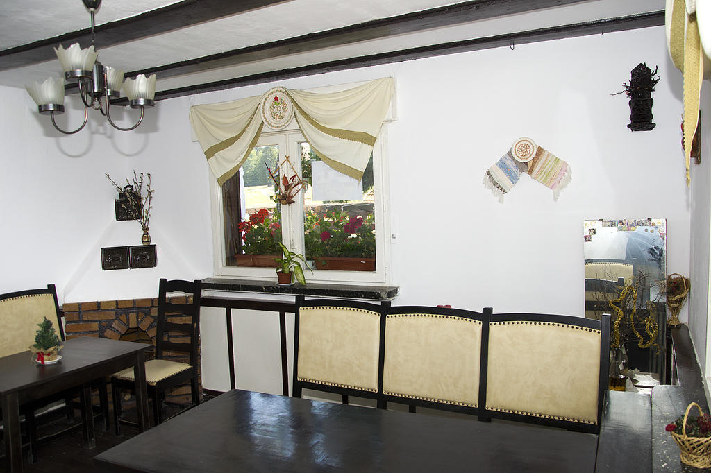 Hôtel Cabana Poiana Secuilor à Predeal Extérieur photo